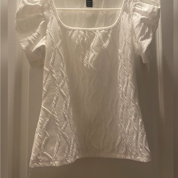 White Shein Textured Women's Top Size S-4 - Picture 2 of 10